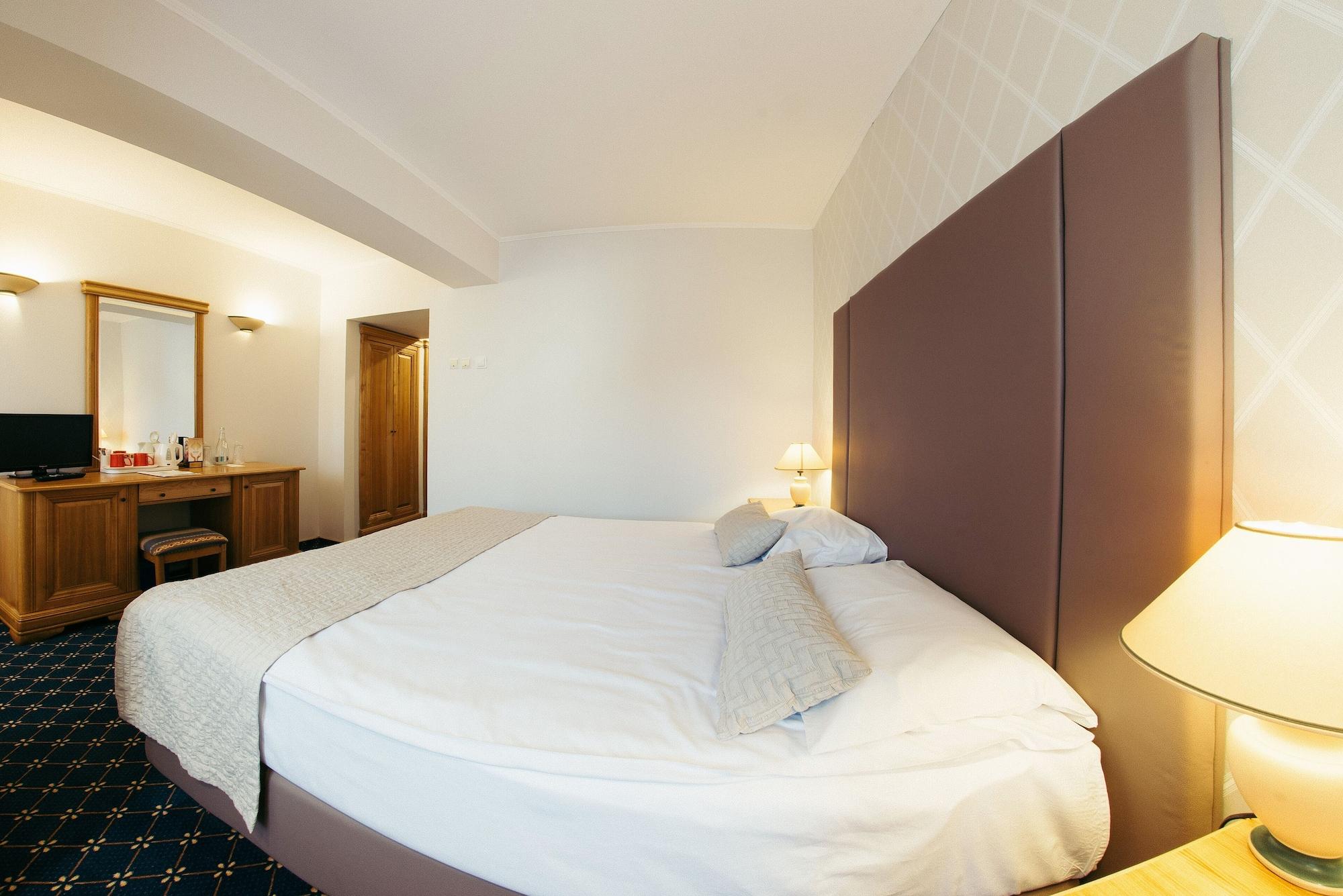 Best Western Bucovina Club De Munte Gura Humorului Exteriör bild