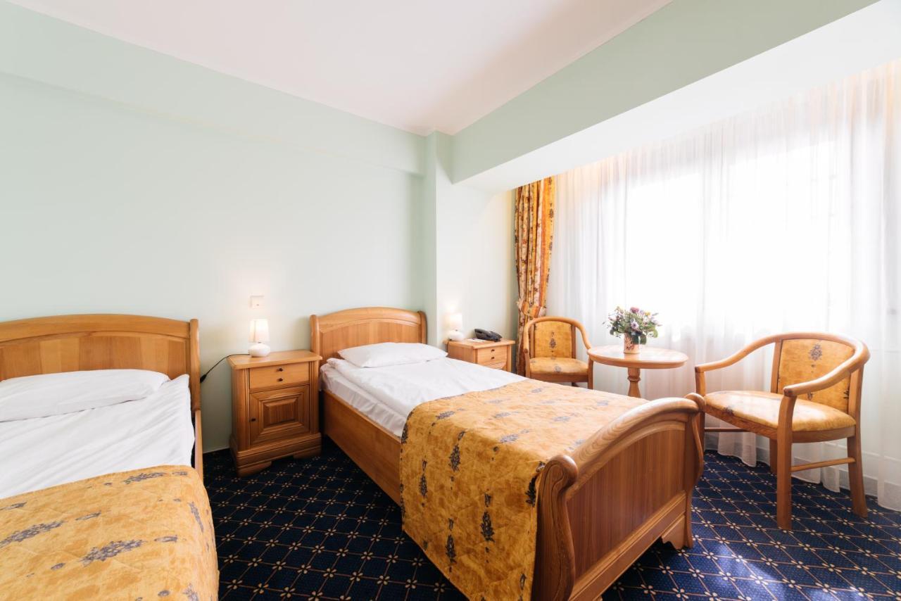 Best Western Bucovina Club De Munte Gura Humorului Exteriör bild