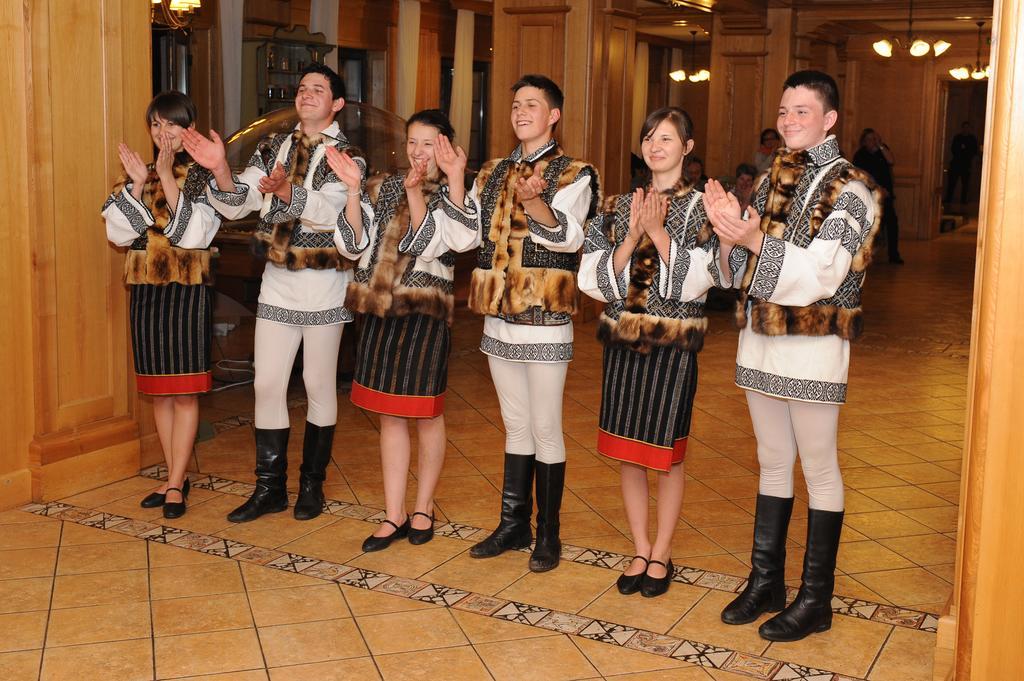 Best Western Bucovina Club De Munte Gura Humorului Exteriör bild